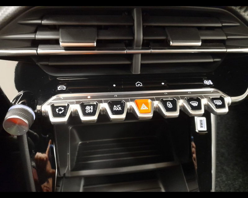 Peugeot 2008 nuova a Alessandria (14)