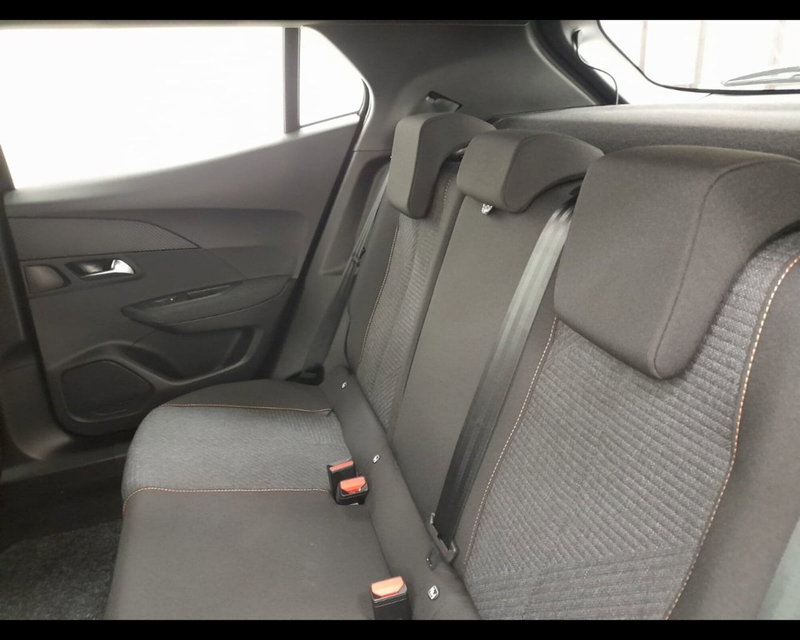 Peugeot 2008 nuova a Alessandria (19)