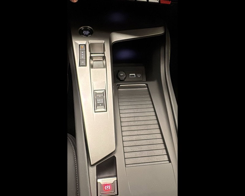 Peugeot 308 SW nuova a Asti (13)