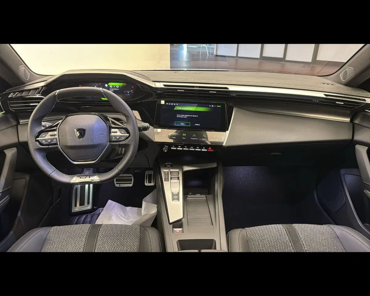 Peugeot 308 SW nuova a Asti (15)