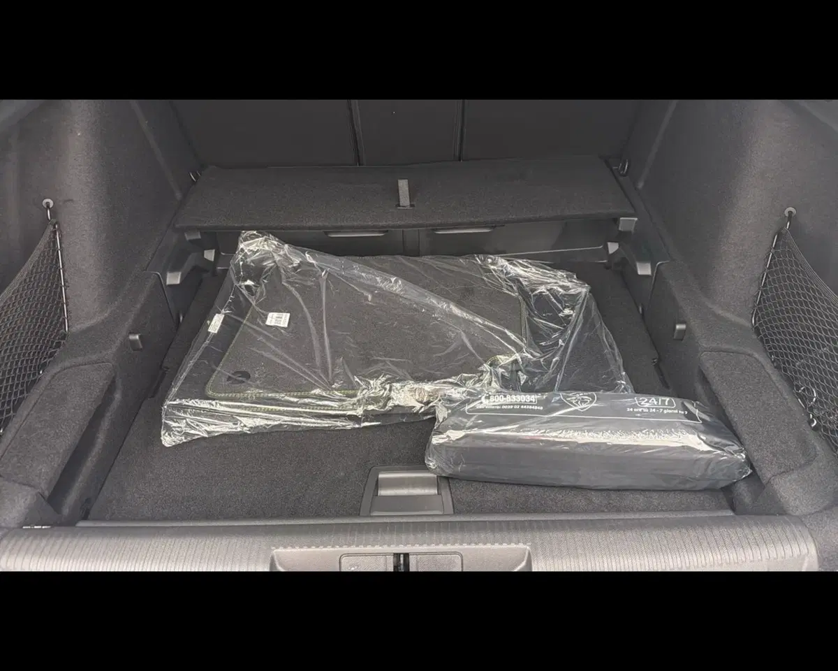 Peugeot 308 SW nuova a Asti (18)