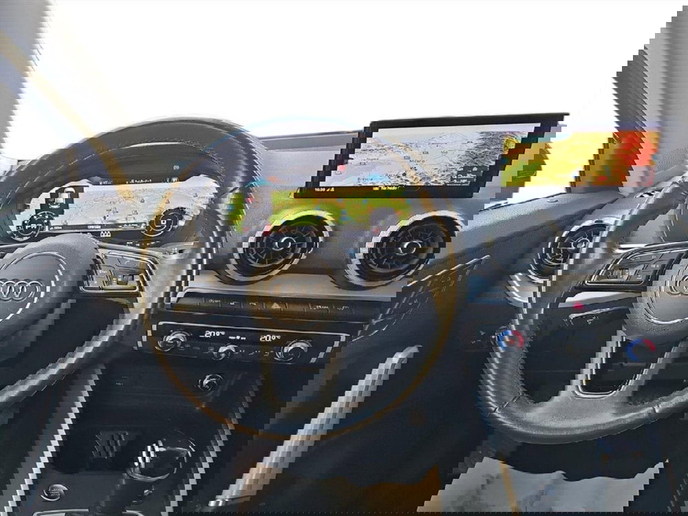 Audi Q2 usata a Lecco (10)