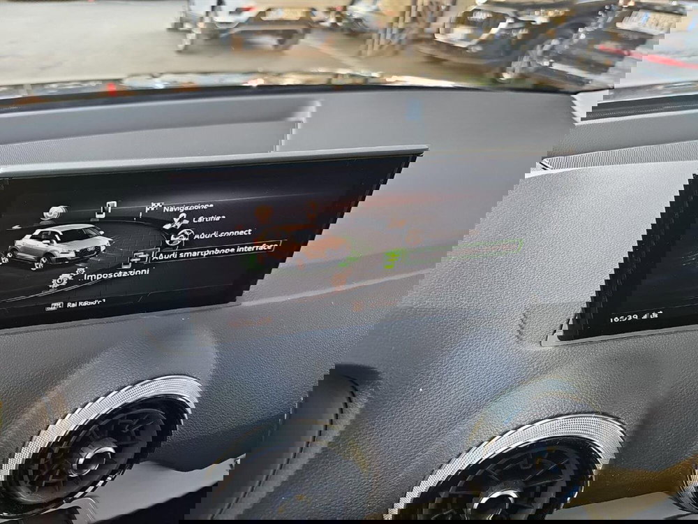 Audi Q2 usata a Lecco (15)