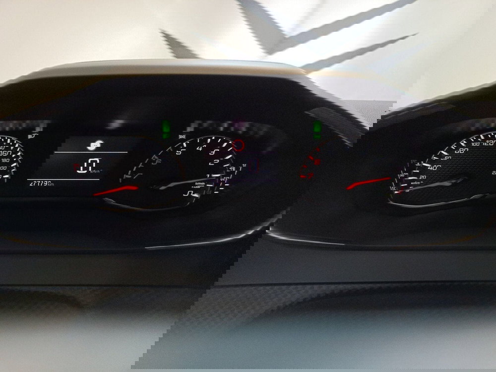 Peugeot 2008 usata a Varese (12)