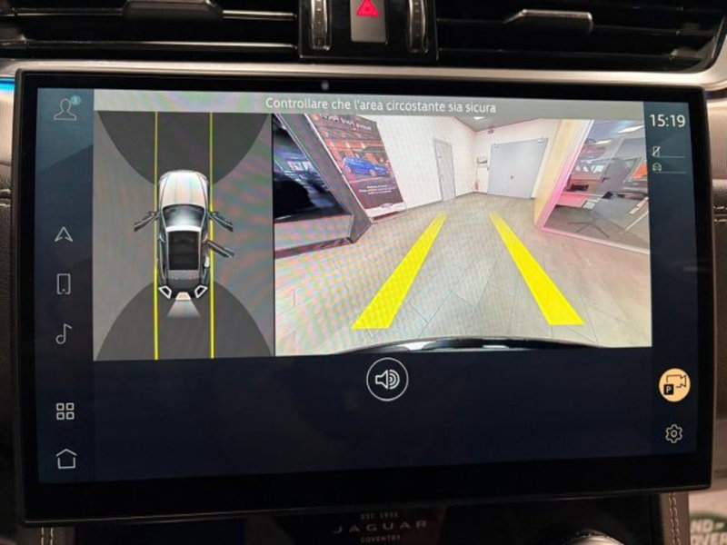 Jaguar F-Pace usata a Cuneo (11)