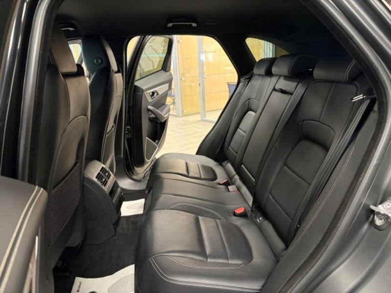 Jaguar F-Pace usata a Cuneo (14)