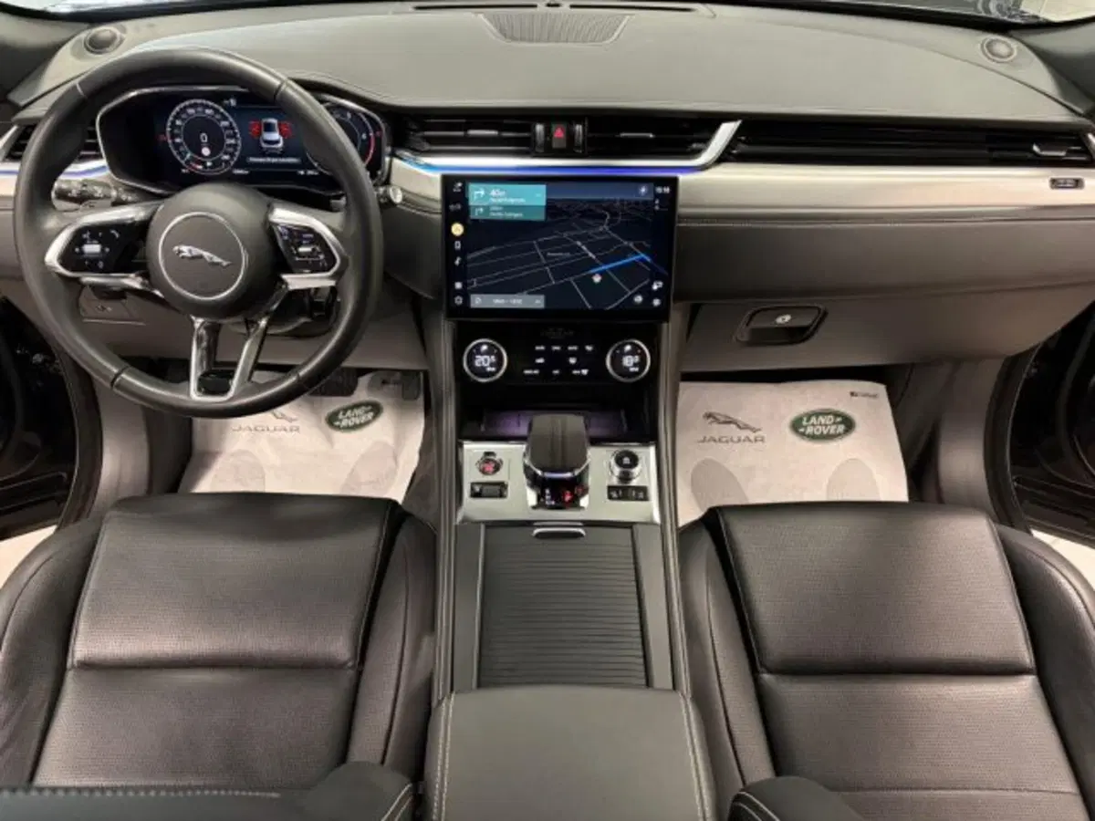 Jaguar F-Pace usata a Cuneo (9)