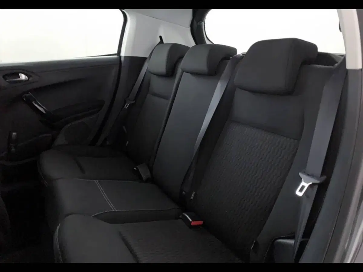 Peugeot 208 usata a Torino (13)