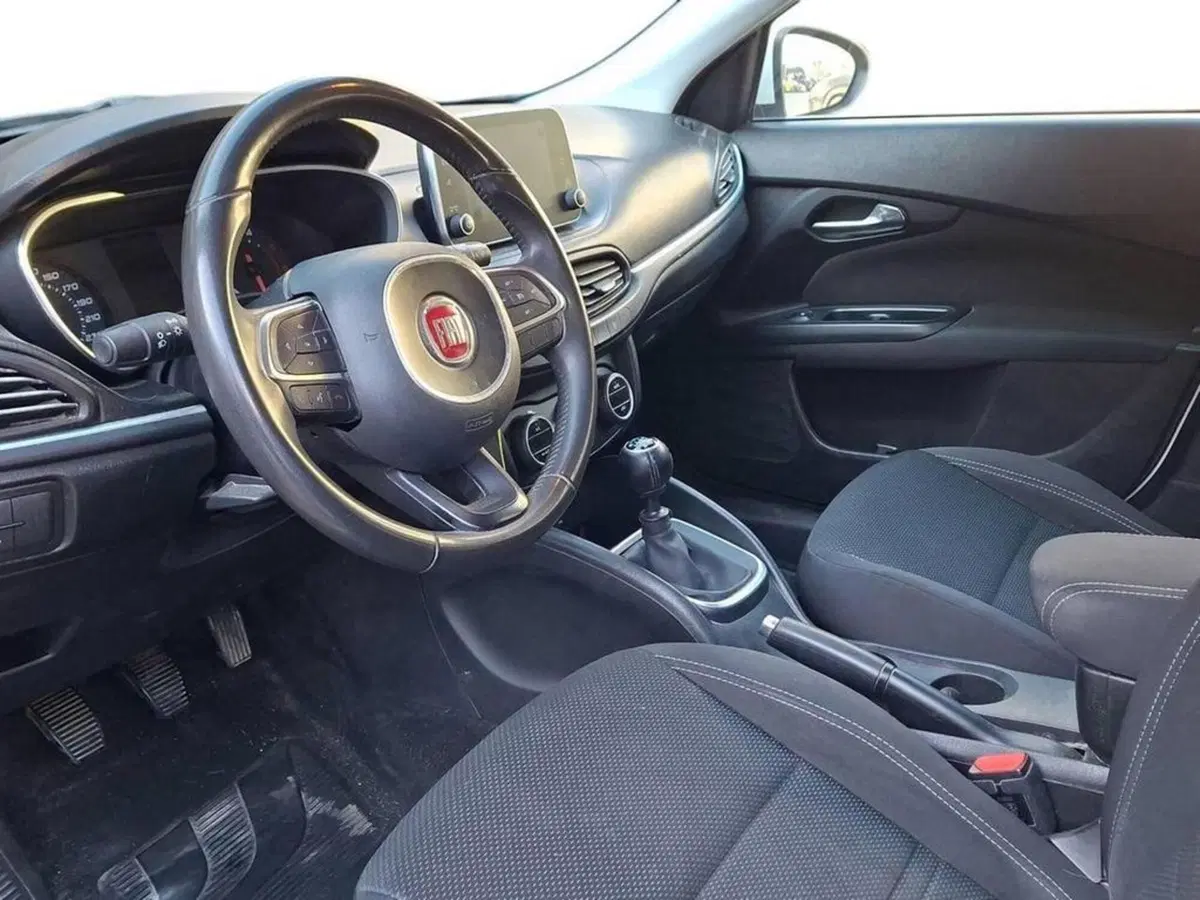 Fiat Tipo Station Wagon usata a Torino (12)