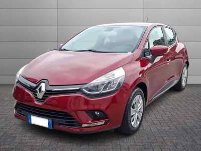 Renault Clio TCe 12V 90CV Start&amp;Stop 5 porte Energy Excite del 2017 usata a Torino