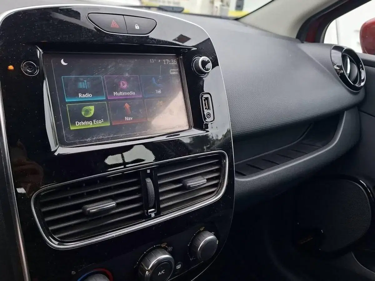 Renault Clio usata a Torino (9)