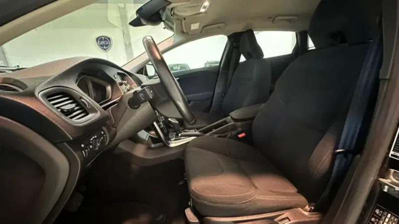 Volvo V40 usata a Reggio Emilia (9)