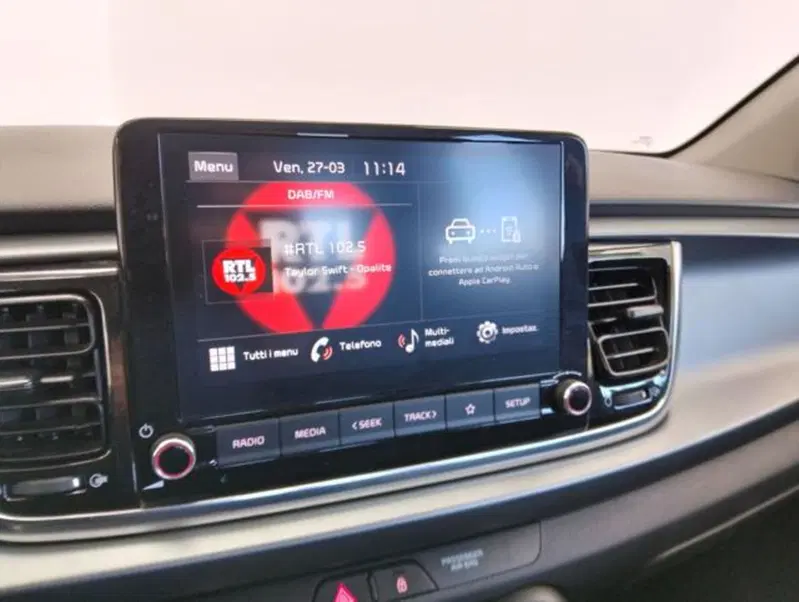 Kia Rio usata a Como (13)
