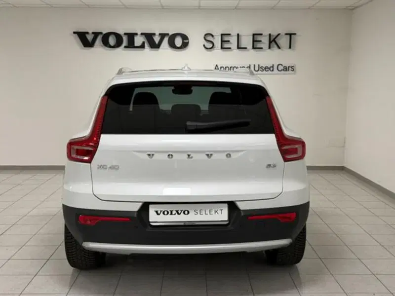 Volvo XC40 usata a Como (4)