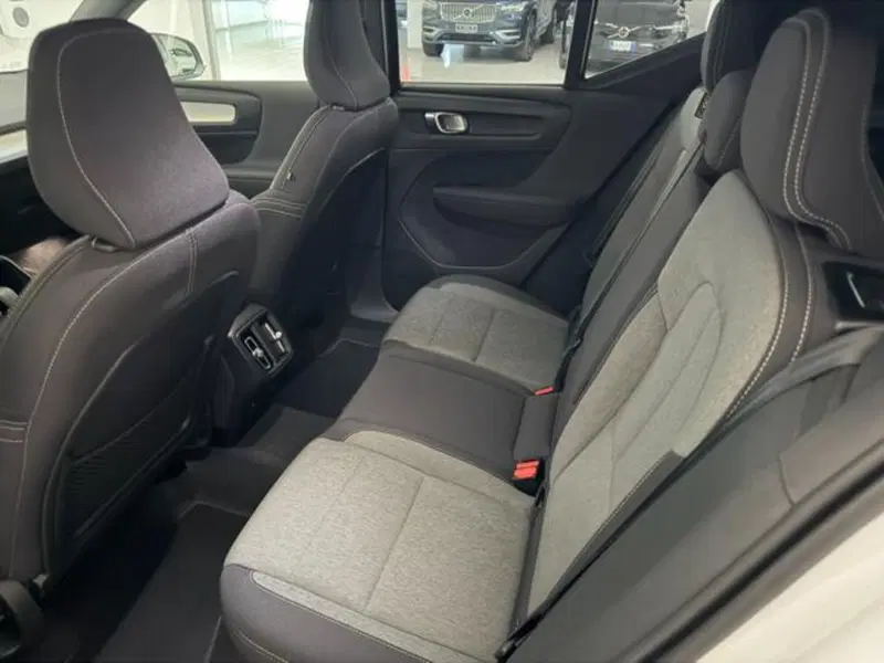 Volvo XC40 usata a Como (7)