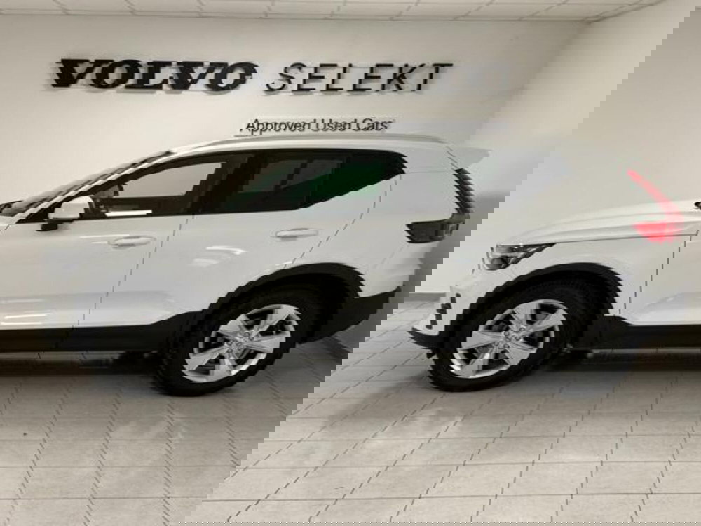 Volvo XC40 usata a Como (8)
