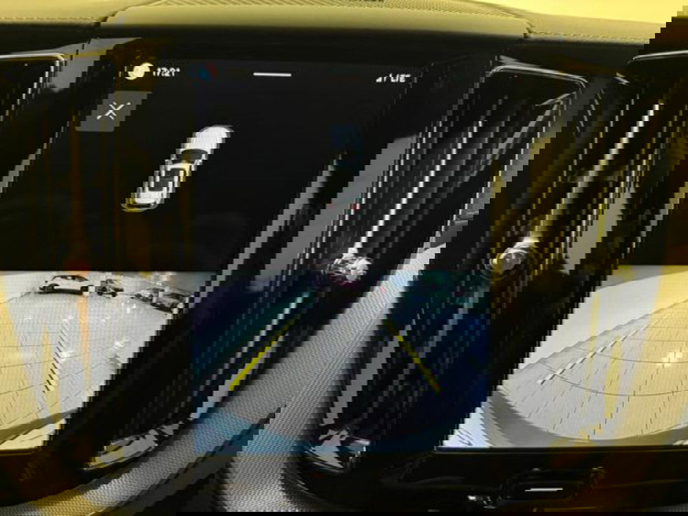 Volvo XC60 usata a Como (11)