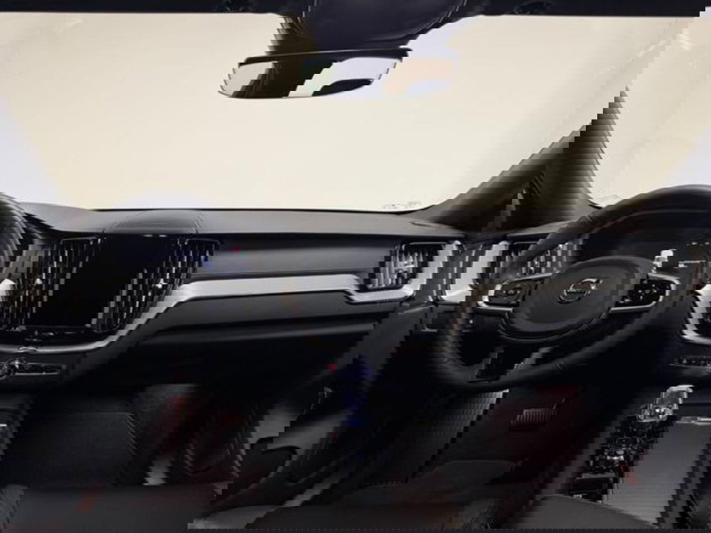 Volvo XC60 usata a Como (4)