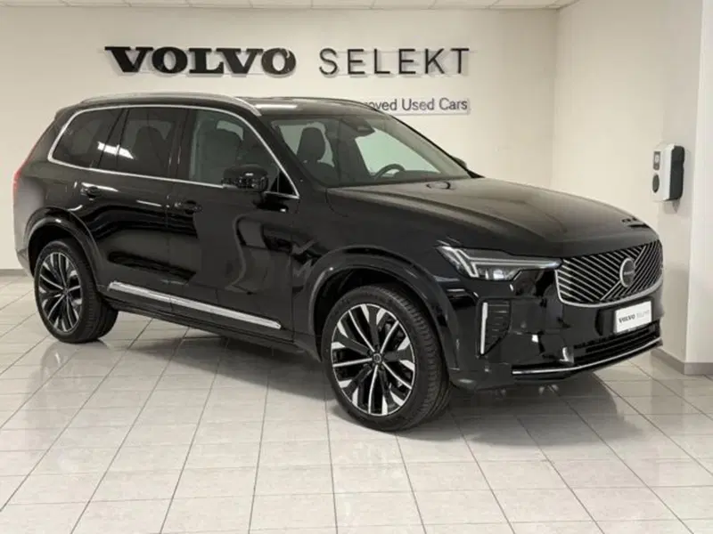 Volvo XC90 usata a Como (2)