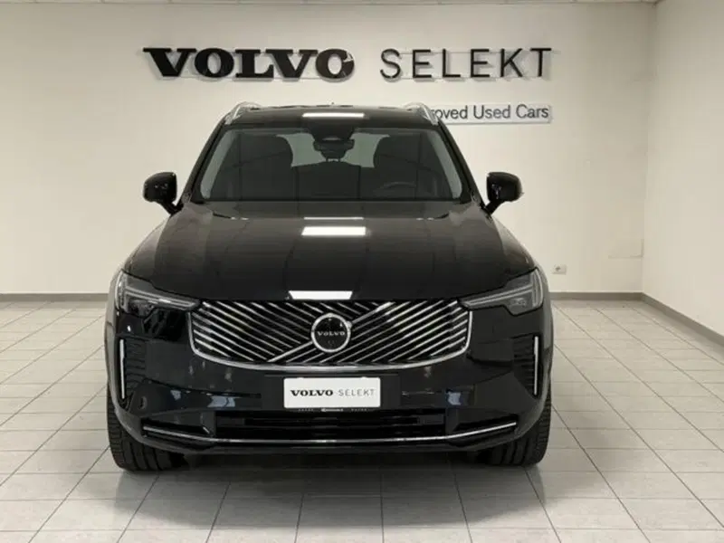 Volvo XC90 usata a Como (3)