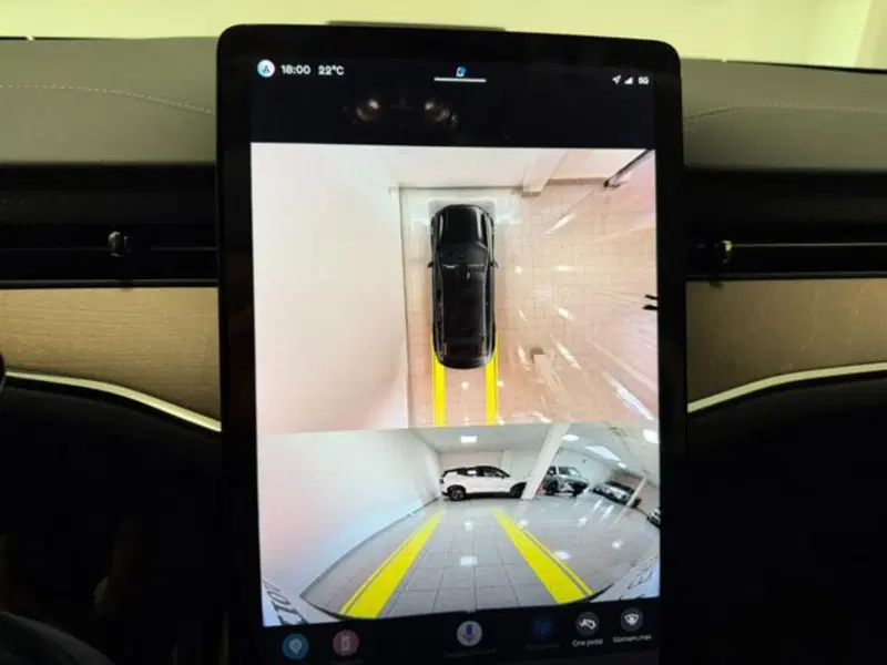 Volvo ES90 usata a Como (14)