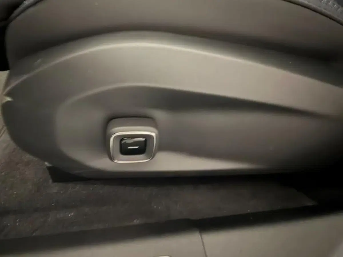Volvo ES90 usata a Como (20)