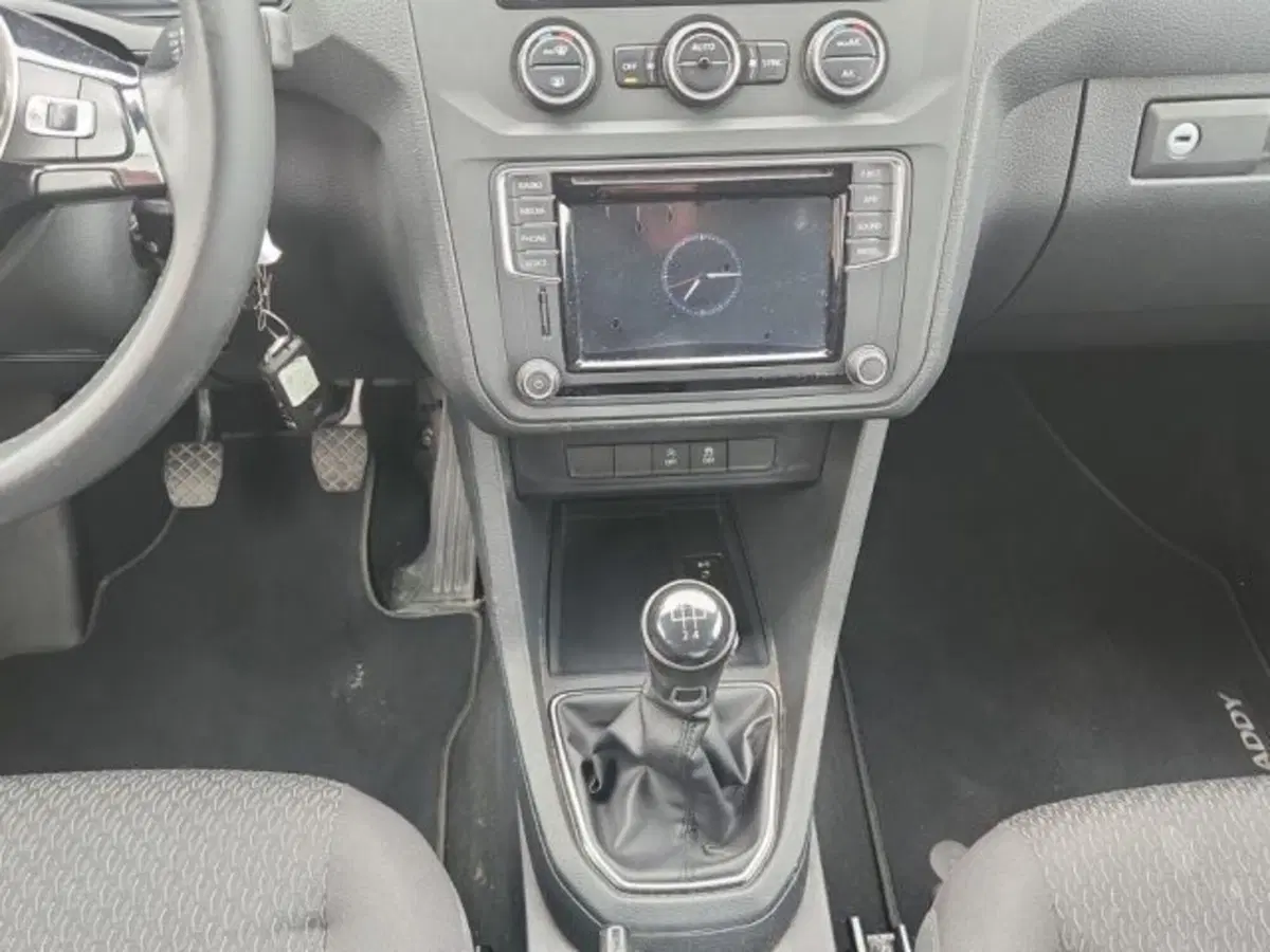 Volkswagen Caddy usata a Roma (9)