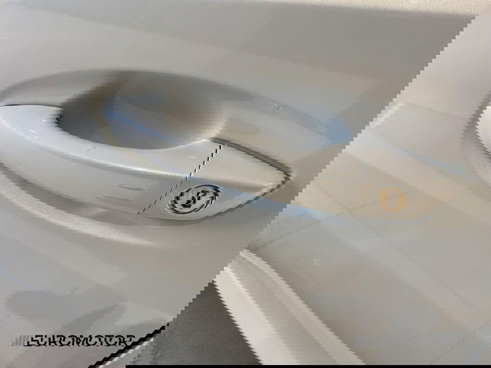 Peugeot 208 usata a Bari (12)