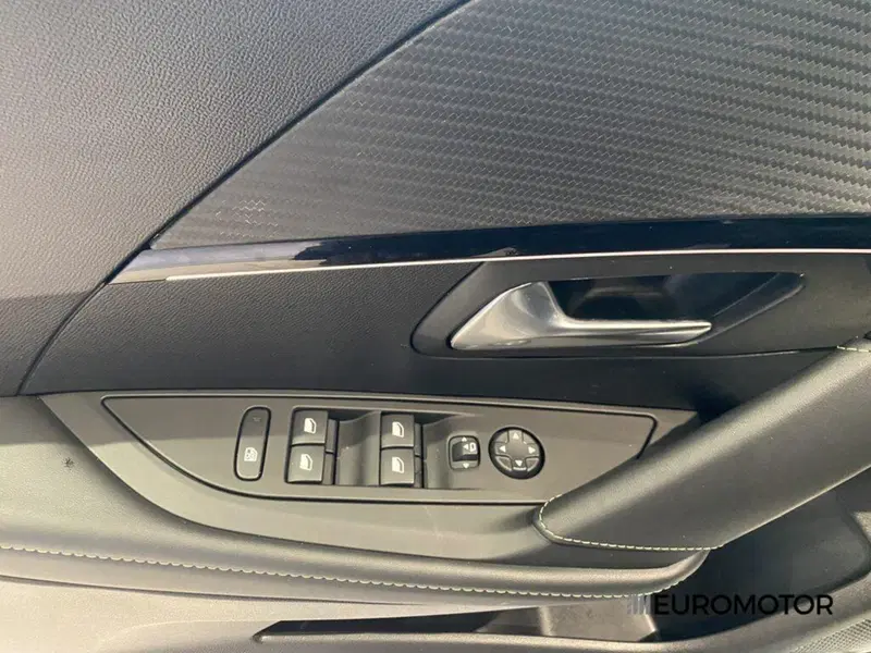 Peugeot 208 usata a Bari (14)
