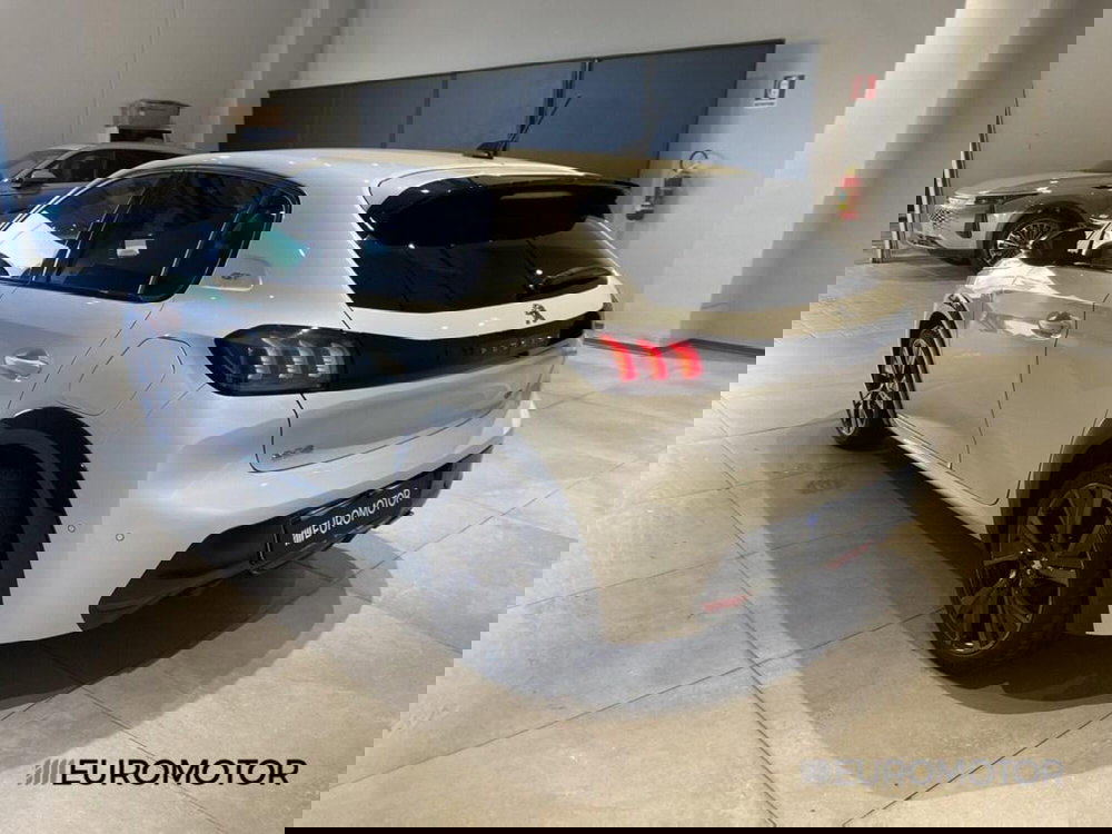 Peugeot 208 usata a Bari (9)