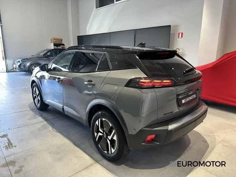 Peugeot 2008 usata a Bari (7)