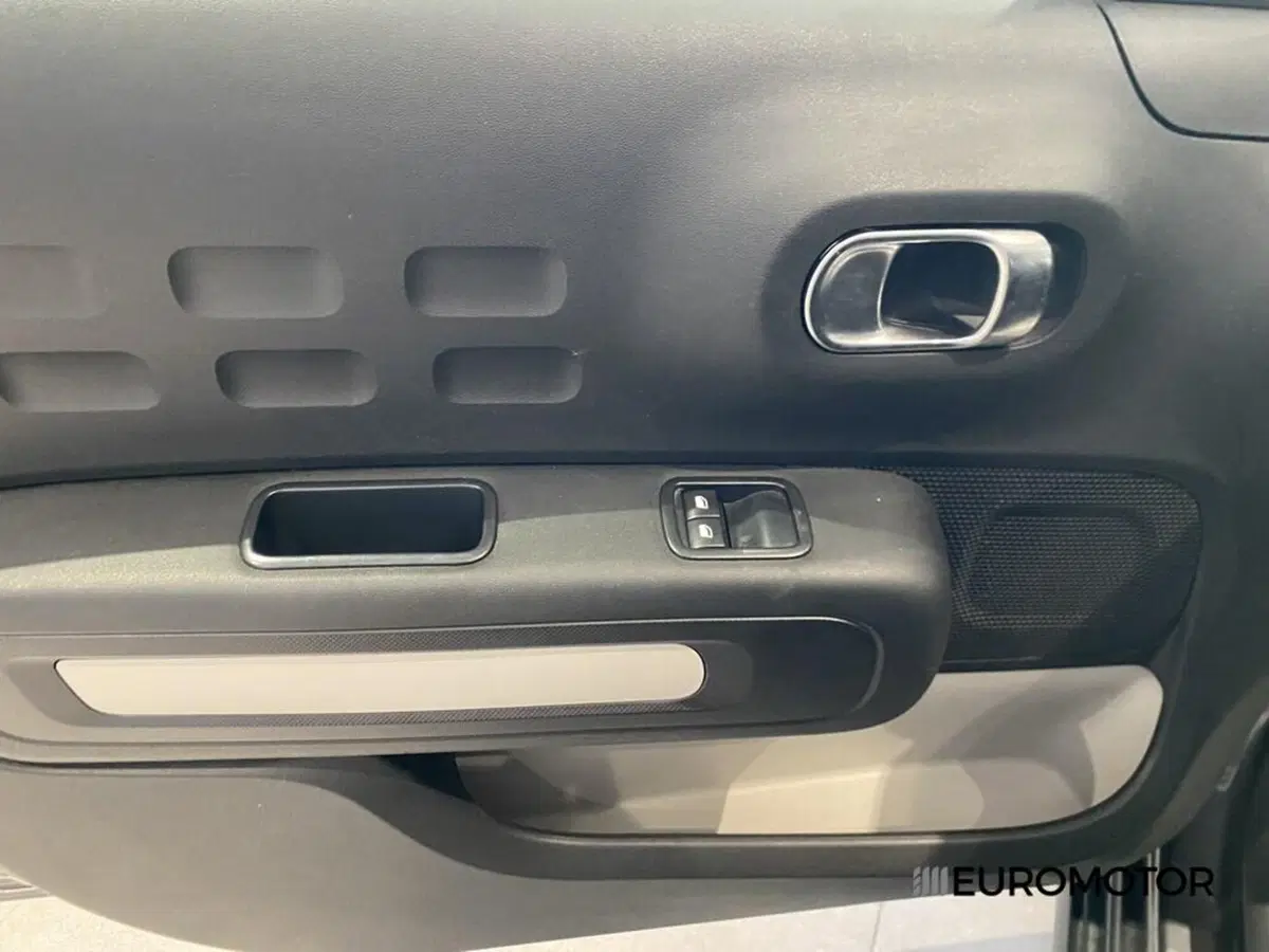 Citroen C3 usata a Bari (11)