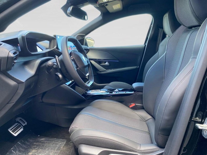 Peugeot 208 nuova a Torino (7)