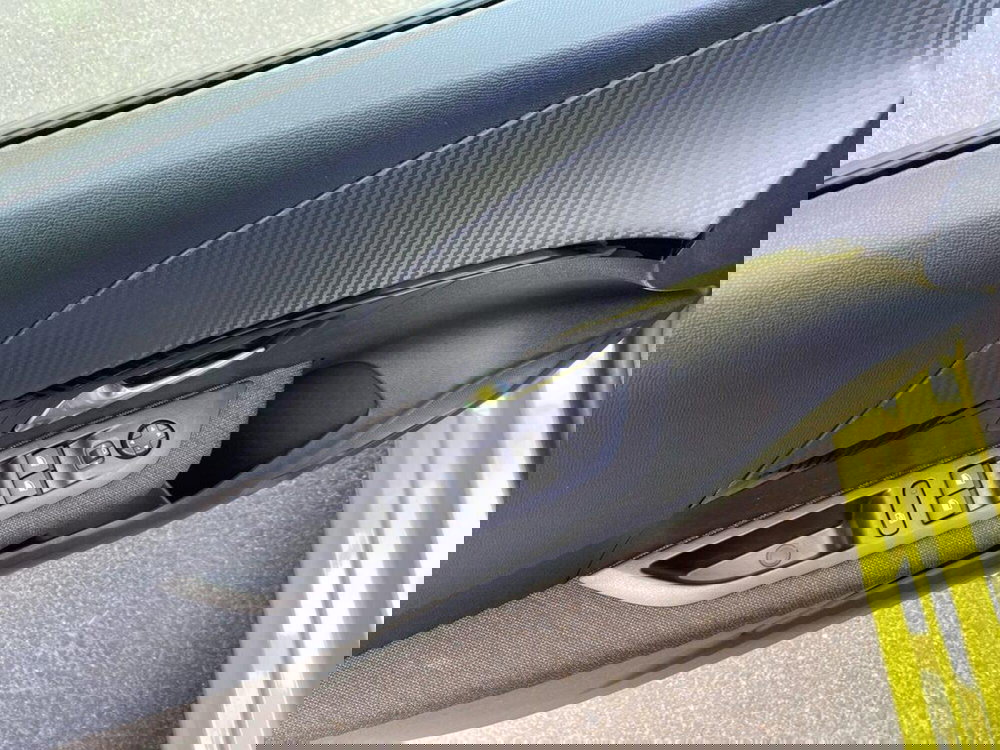 Peugeot 208 nuova a Torino (14)