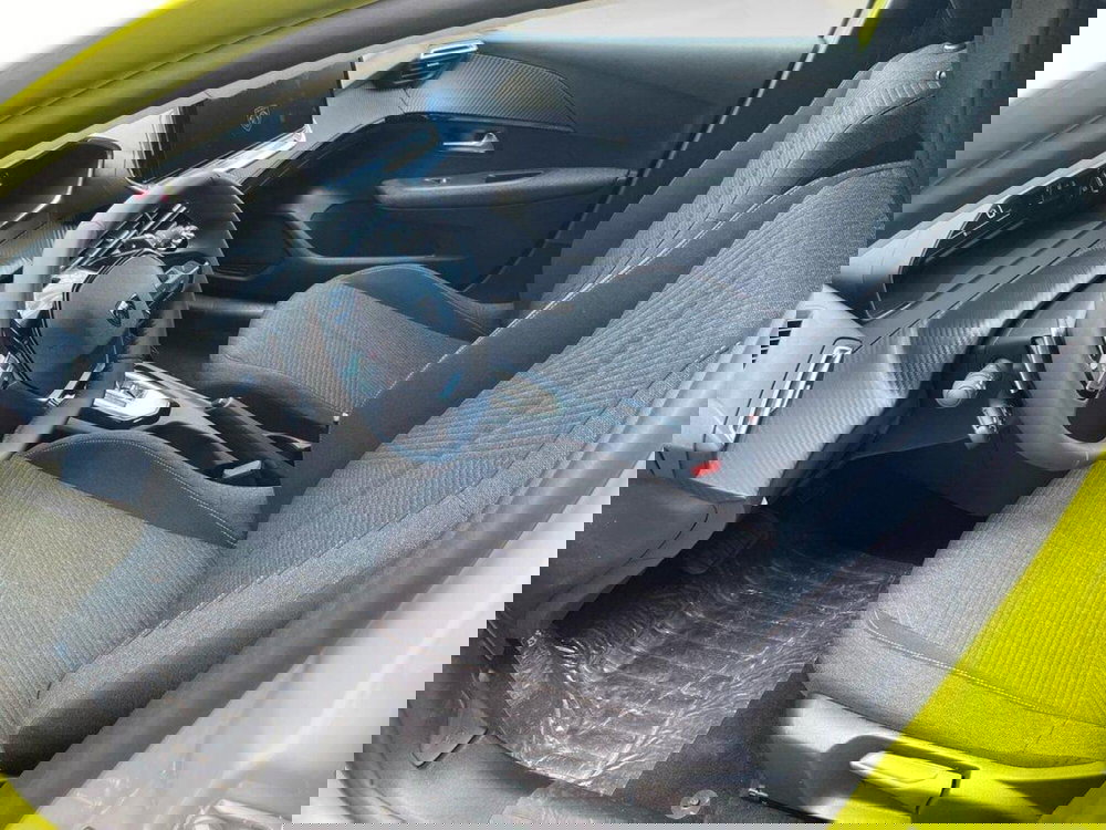 Peugeot 208 nuova a Torino (7)