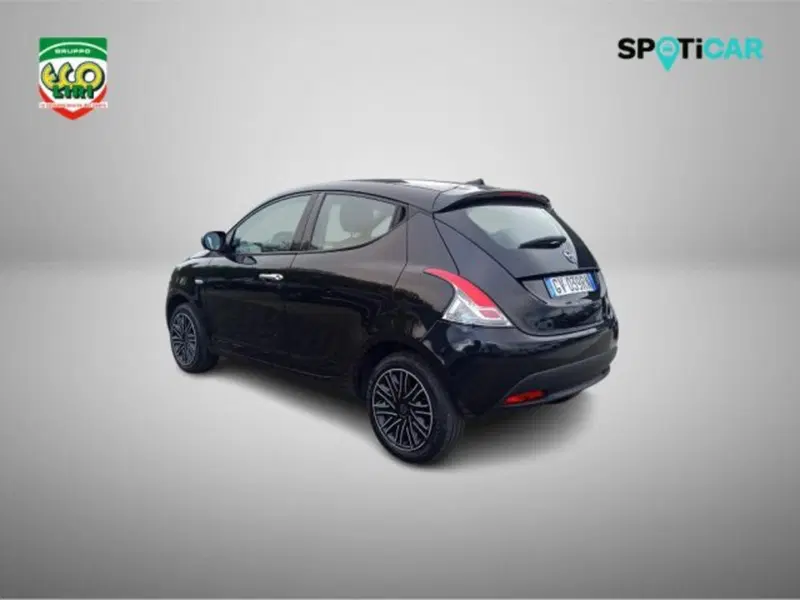 Lancia Ypsilon usata a Frosinone (6)