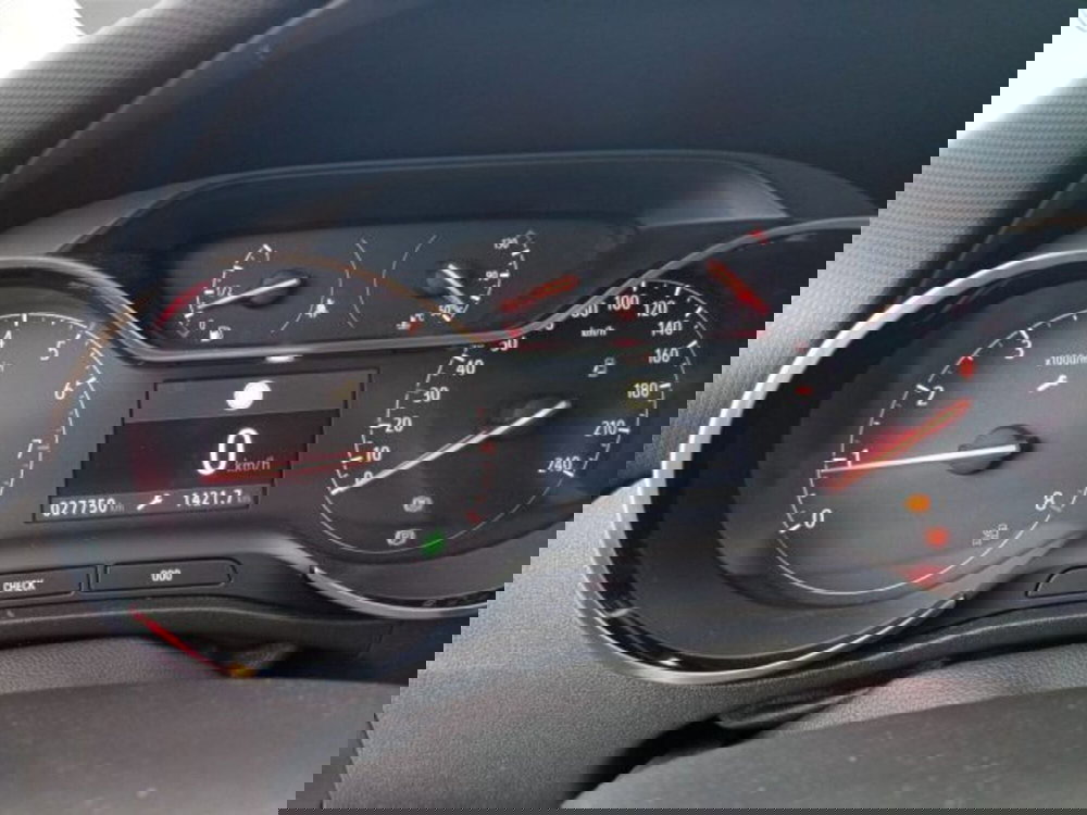 Opel Crossland usata a Frosinone (20)