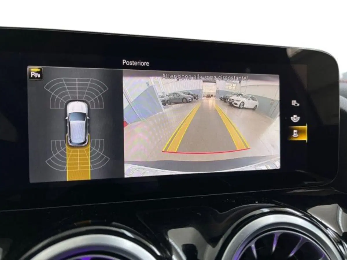 Mercedes-Benz EQA usata a Verona (12)