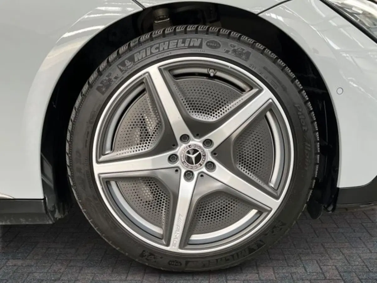 Mercedes-Benz EQE usata a Verona (7)