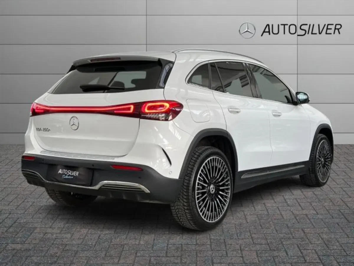 Mercedes-Benz EQA usata a Verona (2)