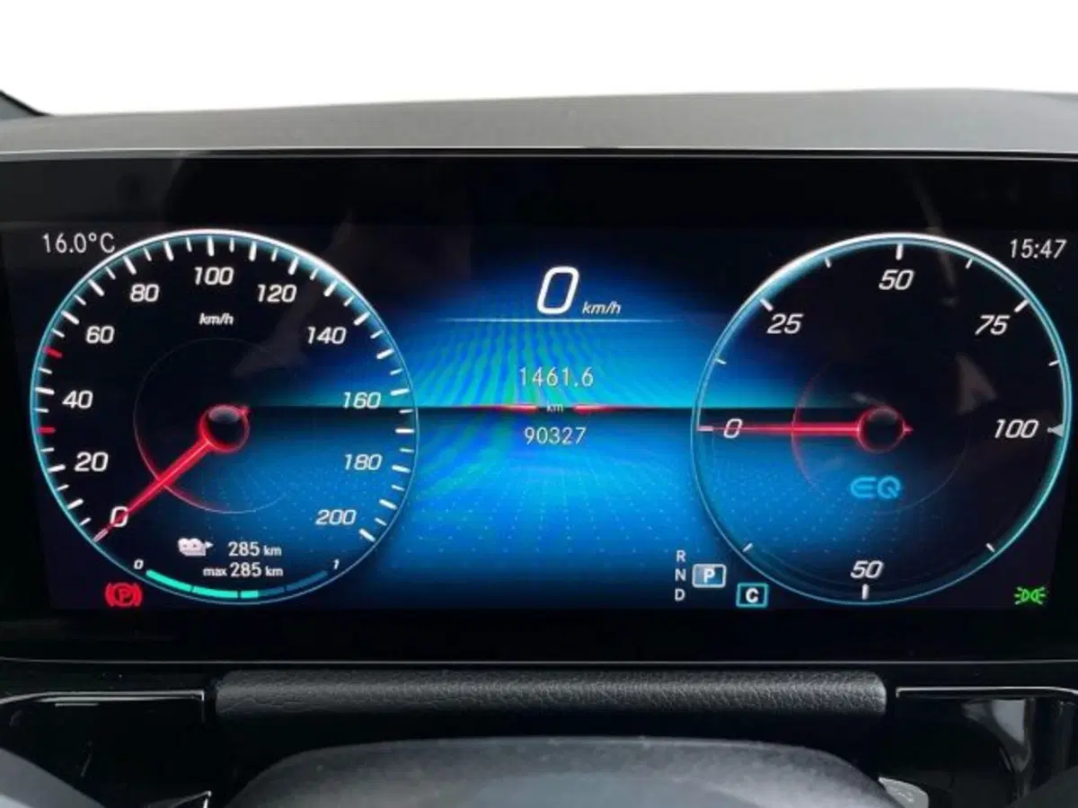 Mercedes-Benz EQA usata a Verona (8)