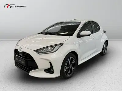 Toyota Yaris Cross 1.5h GR Sport Black Sky fwd 116cv e-cvt del 2024 usata a Monza
