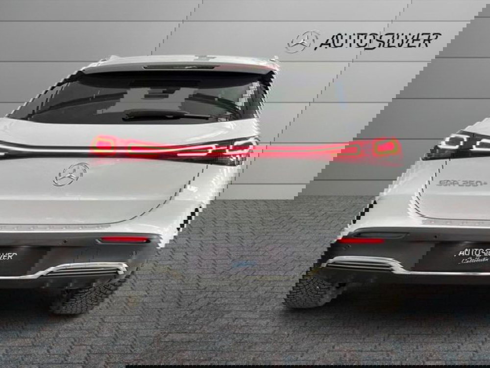 Mercedes-Benz EQA usata a Verona (4)