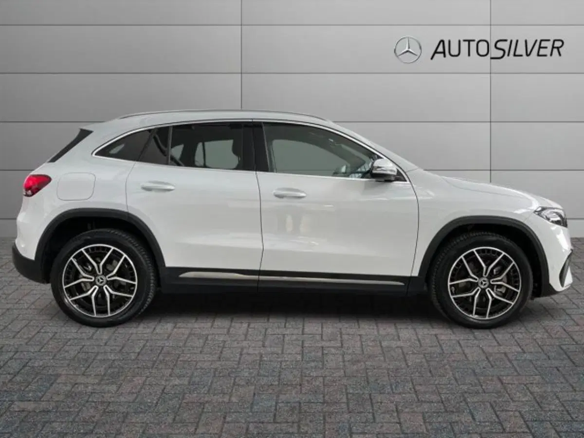 Mercedes-Benz EQA usata a Verona (5)