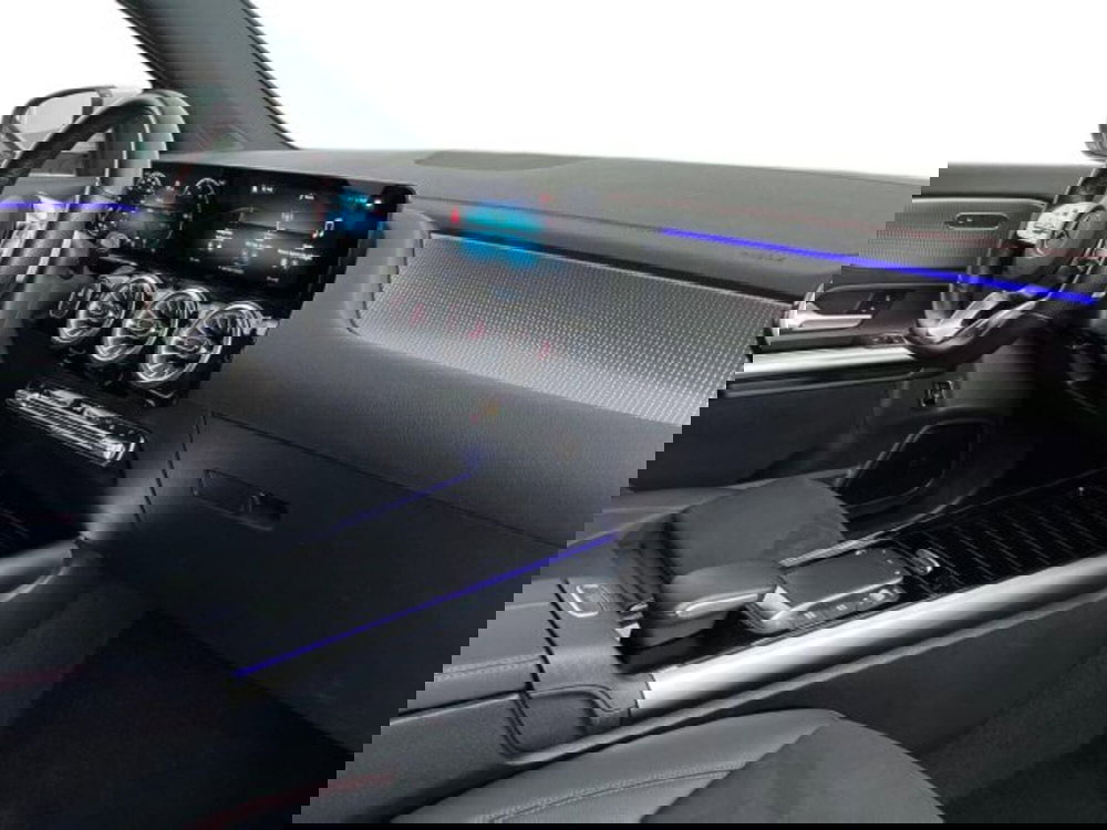 Mercedes-Benz EQA usata a Verona (16)