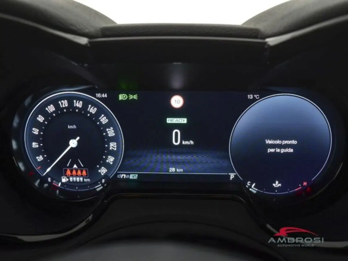 Alfa Romeo Tonale nuova a Perugia (13)