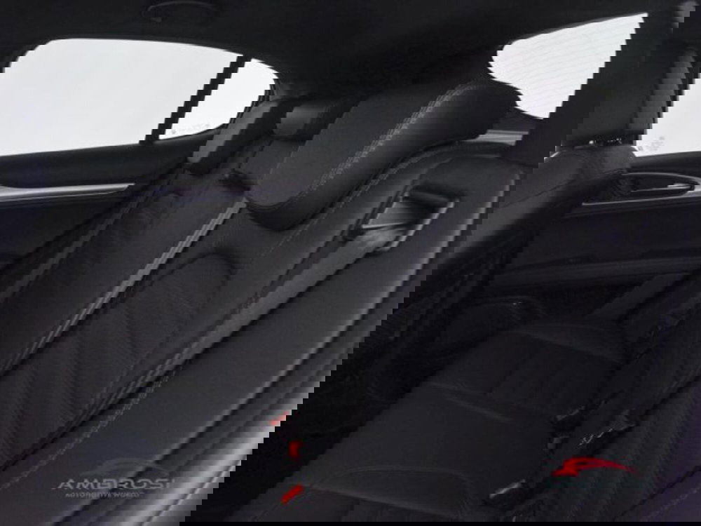 Alfa Romeo Stelvio usata a Perugia (10)