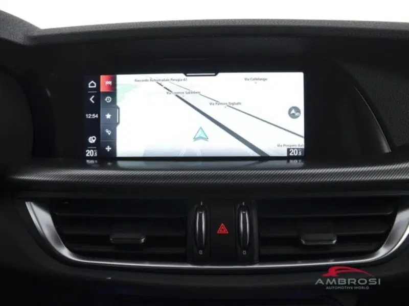 Alfa Romeo Stelvio usata a Perugia (15)