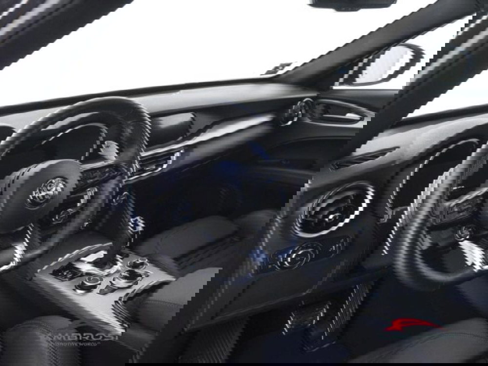 Alfa Romeo Stelvio usata a Perugia (8)