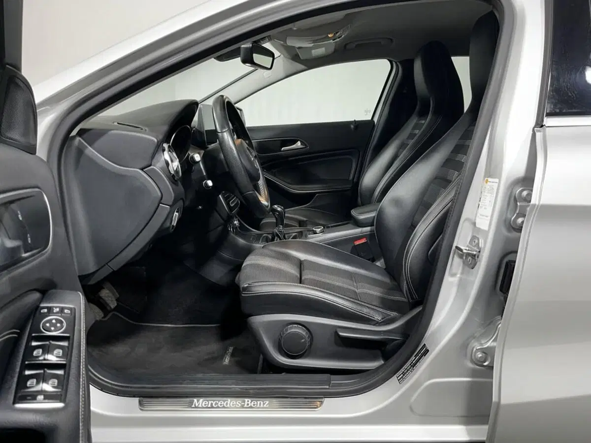 Mercedes-Benz GLA SUV usata a Sondrio (10)